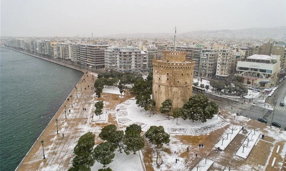 Οι πανέμορφες εικόνες από την συμπρωτεύουσα που "ντύθηκε στα λευκά"